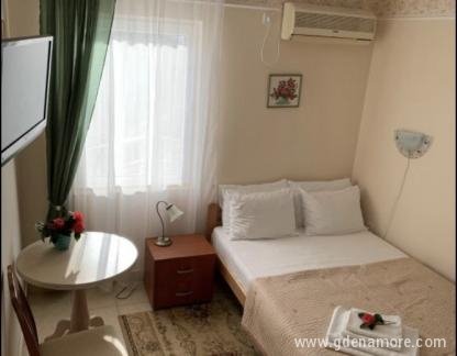 Вилла Алла, Соба са доручком 1 , privatni smeštaj u mestu Djenović, Crna Gora - 787109BE-EFFB-47BF-9695-2AAEE7891313